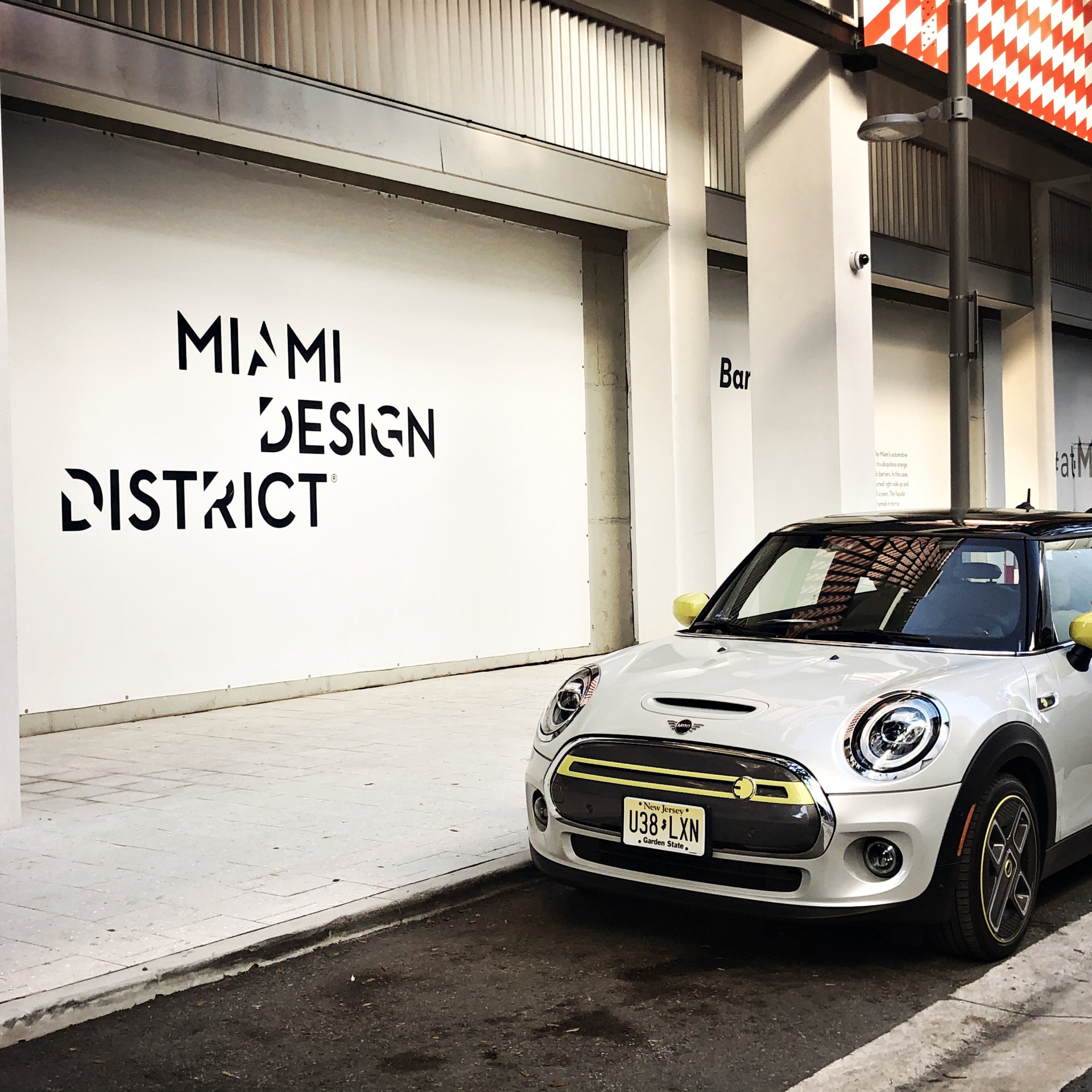 BMW Mini Miami: