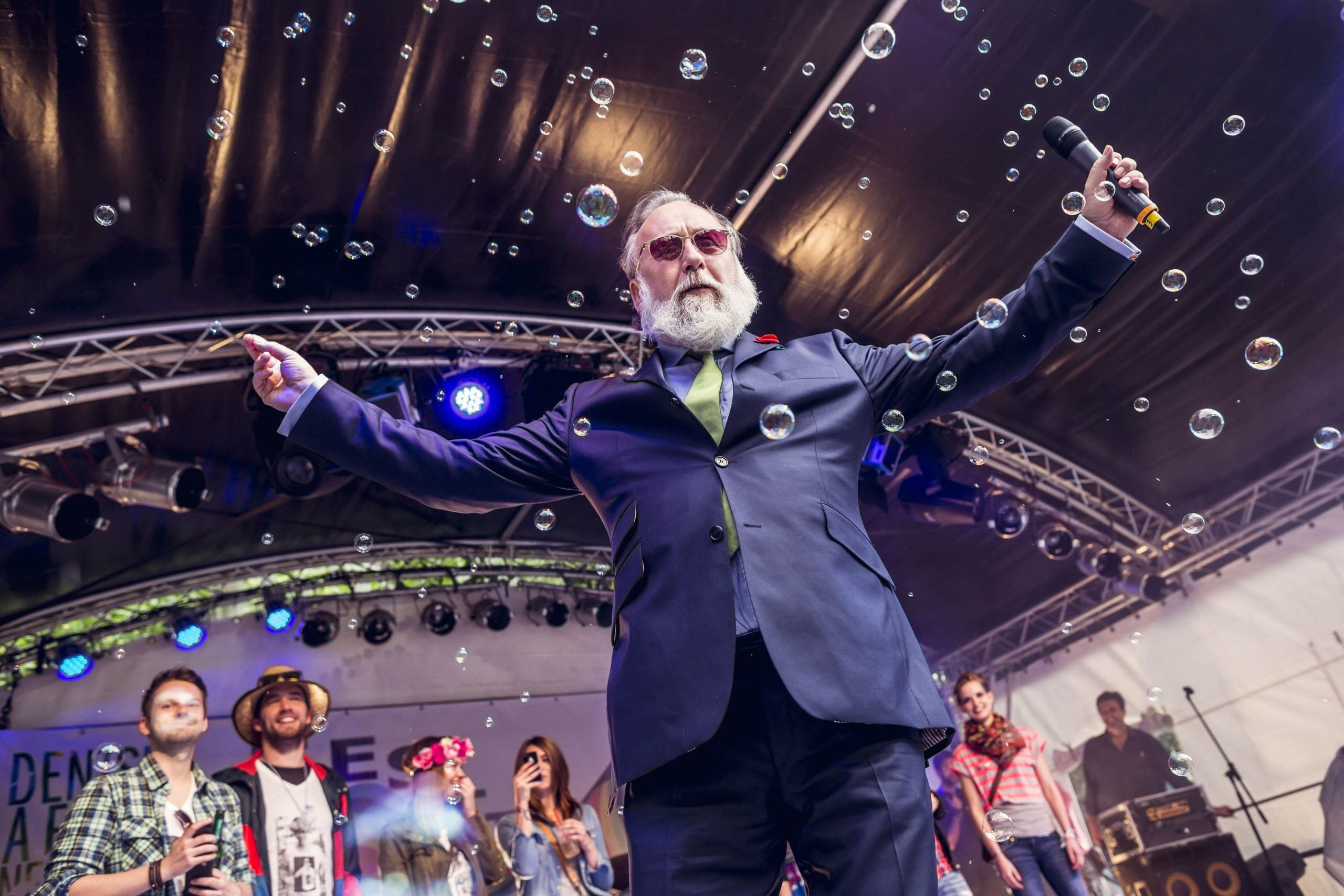 dentsu-aegis-network-festival